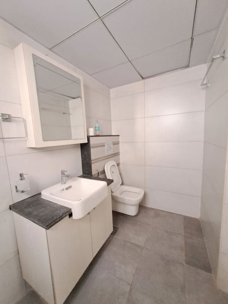 Bathroom, casagrand-boulevard 3 Bedroom 1943 Sq.Ft. Apartment In Hennur Road Bangalore 9829698