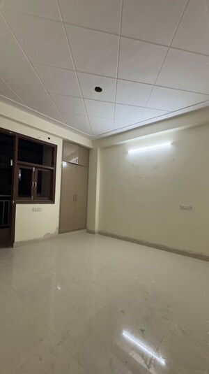 Room in 1 BHK Builder Floor at Chattarpur – for Rent