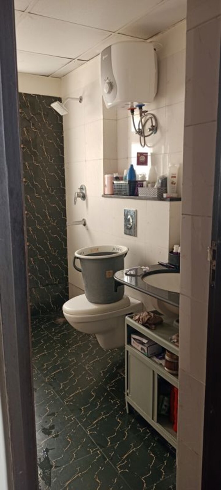 Bathroom, bptp-discovery-park 3 Bedroom 956 Sq.Ft. Apartment In Sector 80 Faridabad 9829843