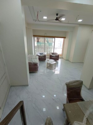 Kitchen in 3.5 BHK Apartment at Indiabulls Sky Forest, Lower Parel – for Rent