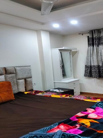 Bedroom in 2 BHK Builder Floor at Janakpuri – for Rent