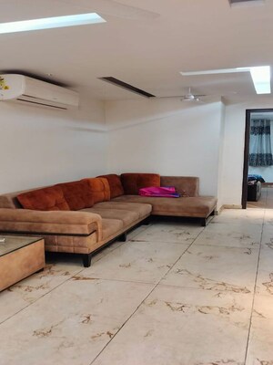 Living Room in 2 BHK Builder Floor at Janakpuri – for Rent