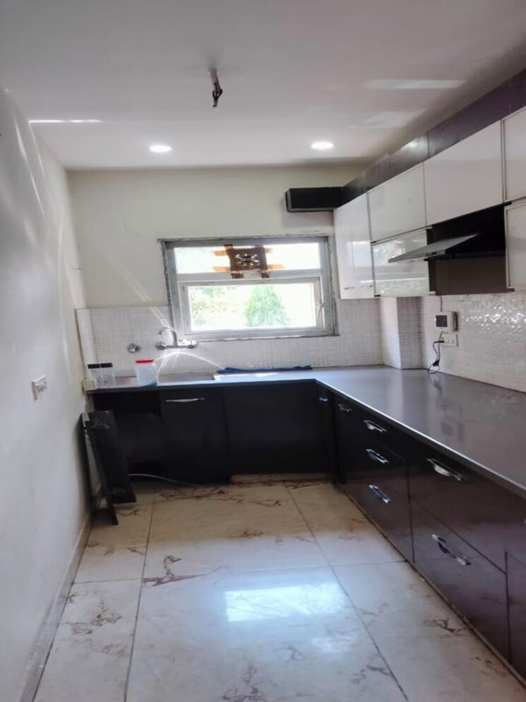 Kitchen, janakpuri 2 Bedroom 755 Sq.Ft. Builder Floor In Janakpuri Delhi 9829896