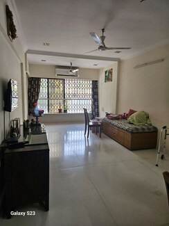 3 BHK Apartment For Rent in Sarayu Apartment Santacruz