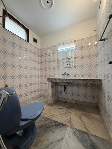 Bathroom in 3.5 BHK Builder Floor at Dlf Phase ii – for Rent