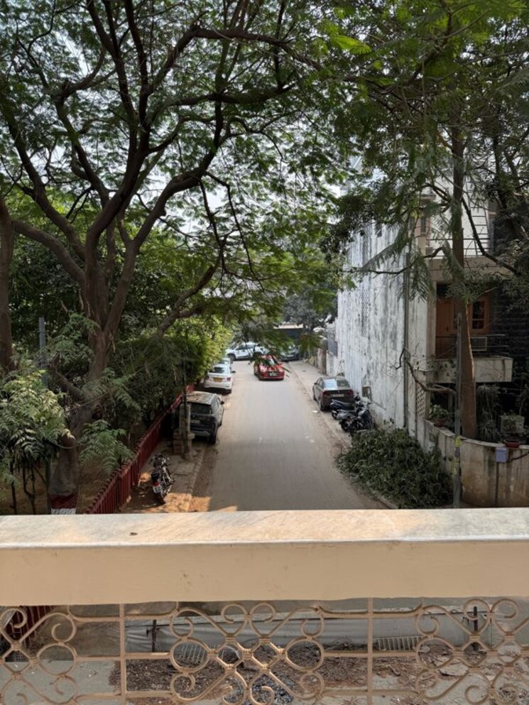 Exterior View, dlf phase ii 3.5 Bedroom 200 Sq.Yd. Builder Floor In Dlf Phase ii Gurgaon 9829714