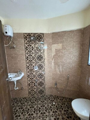 Bathroom in 2 BHK Apartment at Grace Iconic, Vile Parle East – for Sale