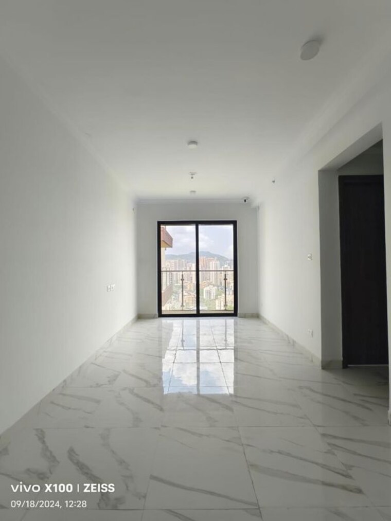 Room, risland-the-icon 2 Bedroom 850 Sq.Ft. Apartment In Dhokali Thane 9829975