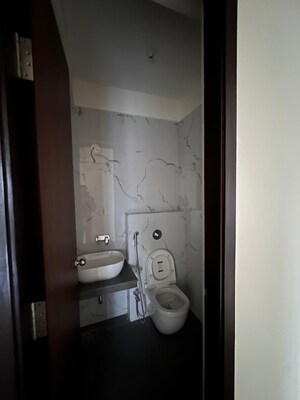 Bathroom in 4 BHK Apartment at Lodha Sterling, Kolshet Road – for Sale