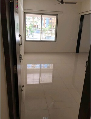 Room in 2 BHK Apartment at Wakad – for Rent
