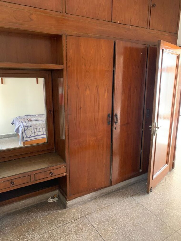 Room, navjeevan vihar 2 Bedroom 900 Sq.Ft. Builder Floor In Navjeevan Vihar Delhi 9830273