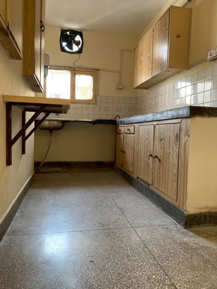 Kitchen, navjeevan vihar 2 Bedroom 900 Sq.Ft. Builder Floor In Navjeevan Vihar Delhi 9830273