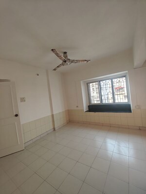 Room in 2 BHK Apartment at Sea Breeze Tower, Nerul – for Rent