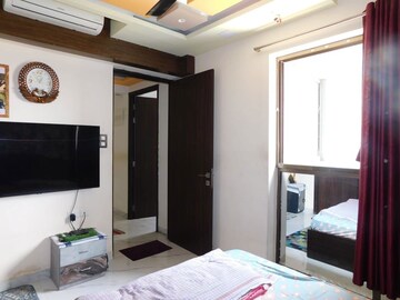 Bedroom in 2 BHK Apartment at Raymond Premium I, Pokhran Road No One – for Rent