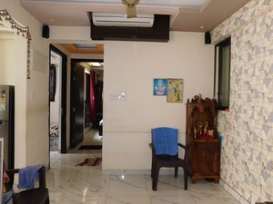 Team Area in 1.5 BHK Apartment at Raymond The Address, Pokhran Road No Two – for Sale