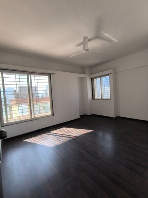 Room in 3 BHK Apartment at Baner – for Rent