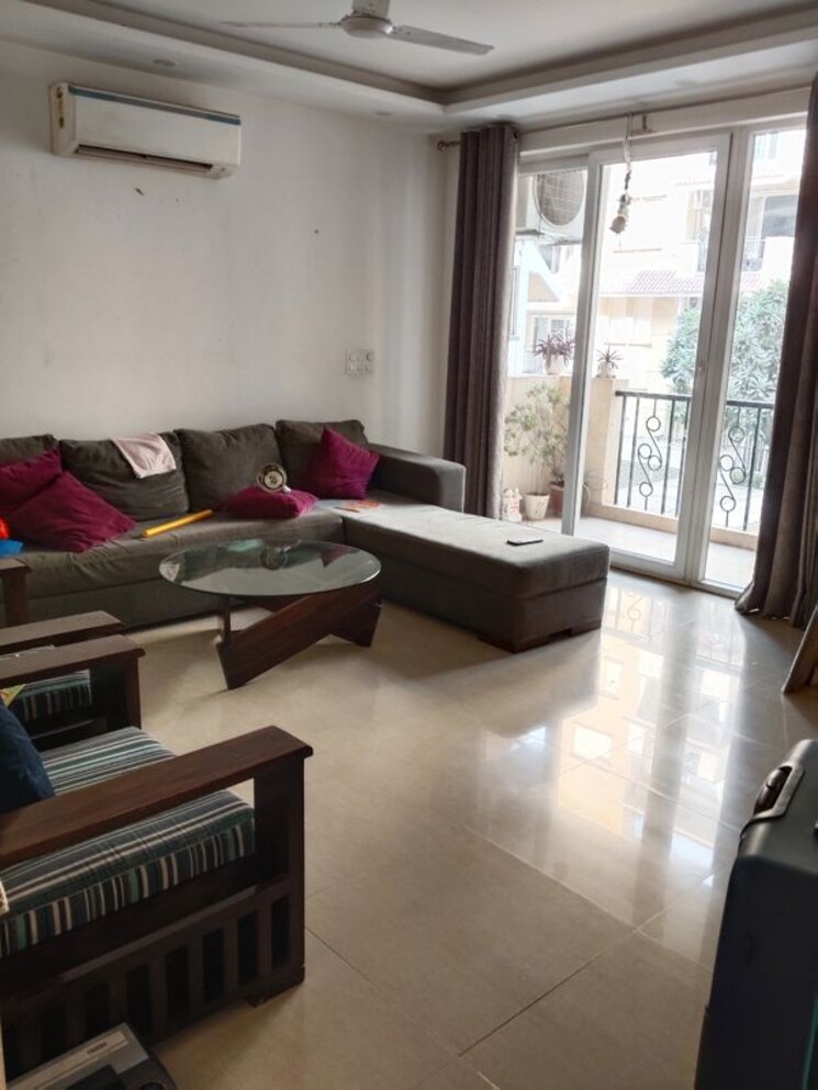 Bedroom, emaar-emerald-floors-premier 4 Bedroom 1975 Sq.Ft. Apartment In Sector 65 Gurgaon 9830365