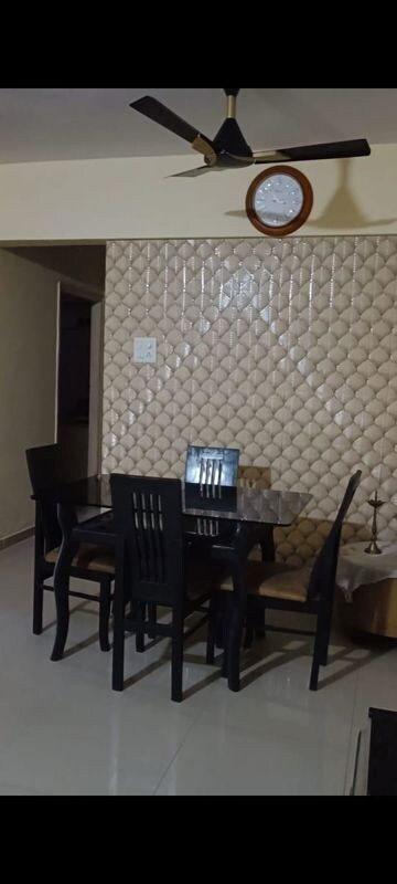 Team Area in 2 BHK Apartment at Pushpa Mangal Complex, Uthalsar – for Sale