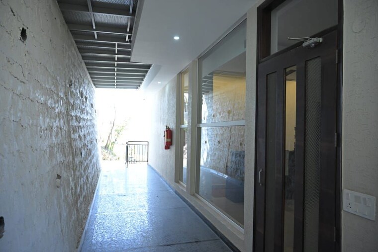 undefined, kumarhatti Commercial Showroom 20000 Sq.Ft. In Kumarhatti Solan 9829943