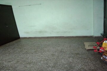 Room in 1 BHK Builder Floor at Panchsheel Vihar – for Rent