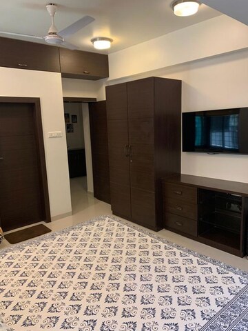 Bedroom in 2 BHK Apartment at Chitrapur CHS, Bandra West – for Rent