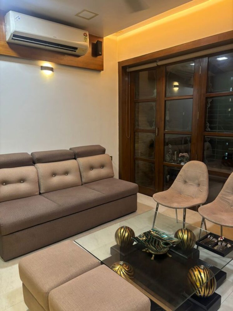 Living Room, lodha-paradise 4 Bedroom 2000 Sq.Ft. Apartment In Majiwada Thane 9830431
