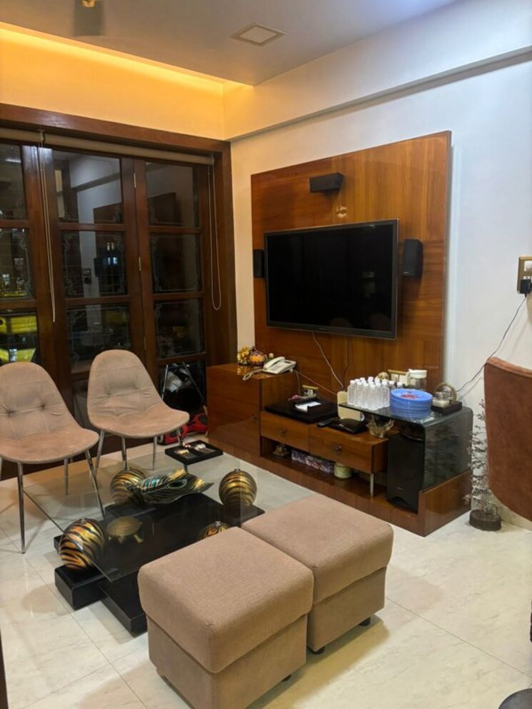 Living Room, lodha-paradise 4 Bedroom 2000 Sq.Ft. Apartment In Majiwada Thane 9830431