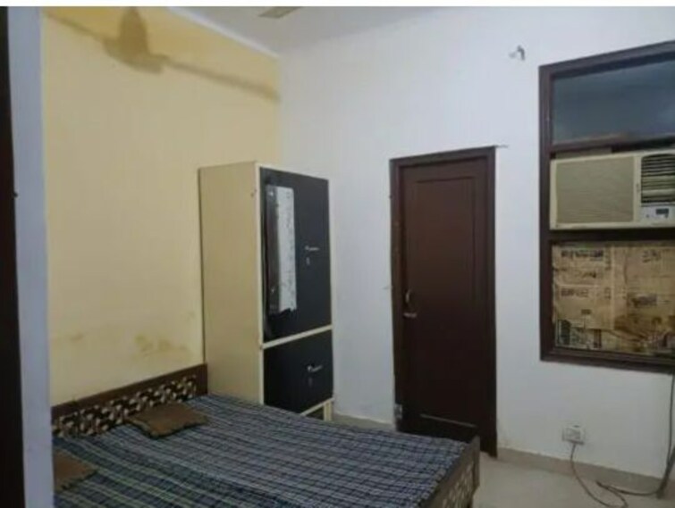 Bedroom, mansarover garden 2.5 Bedroom 950 Sq.Ft. Builder Floor In Mansarover Garden Delhi 9830658