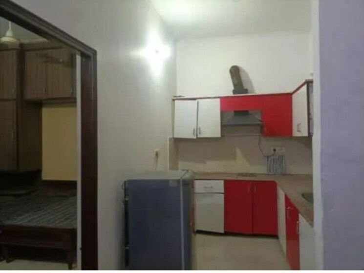 Kitchen, mansarover garden 2.5 Bedroom 950 Sq.Ft. Builder Floor In Mansarover Garden Delhi 9830658