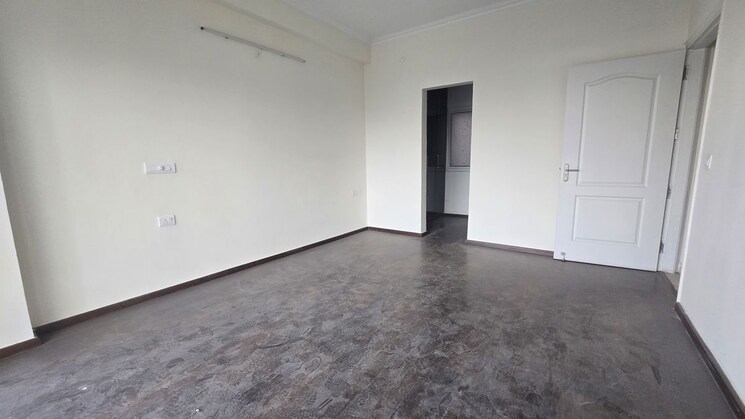 Room, shree-vardhman-victoria 3 Bedroom 1950 Sq.Ft. Apartment In Sector 70 Gurgaon 9830724