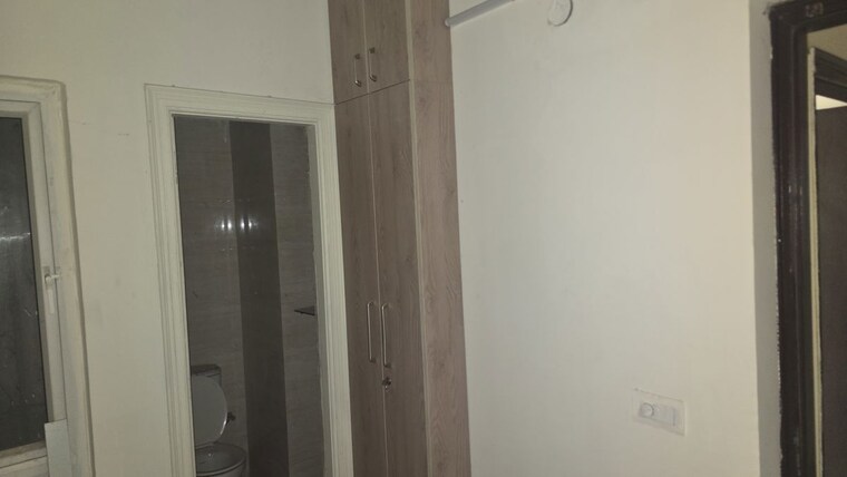 undefined, shree-vardhman-victoria 3 Bedroom 1950 Sq.Ft. Apartment In Sector 70 Gurgaon 9830724