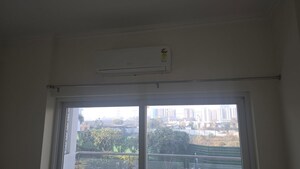 Furnished Amenities in 3 BHK Apartment at Shree Vardhman Victoria, Sector 70 – for Rent