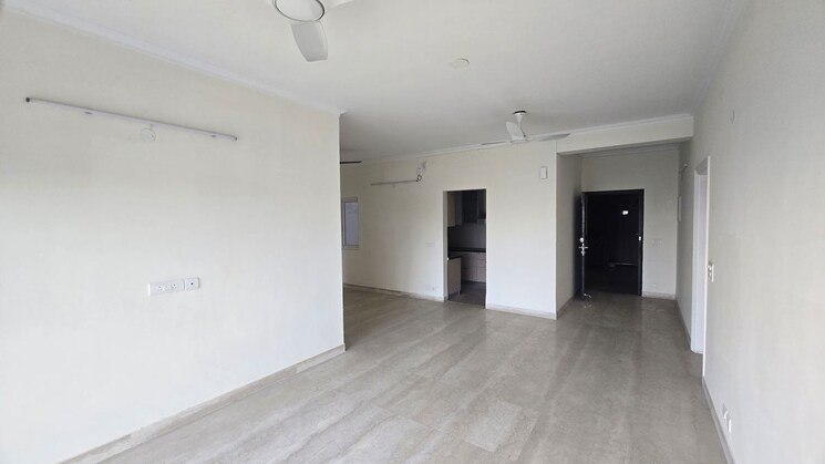 Room, shree-vardhman-victoria 3 Bedroom 1950 Sq.Ft. Apartment In Sector 70 Gurgaon 9830724
