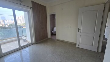 Room in 3 BHK Apartment at Shree Vardhman Victoria, Sector 70 – for Rent