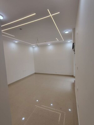 Room in 3 BHK Apartment at Sector 3 Dwarka – for Sale