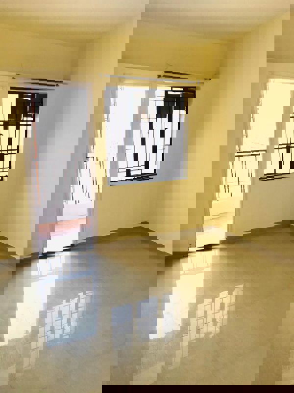 2 BHK 1200 Sq.Ft. Apartment in Silver Chambers