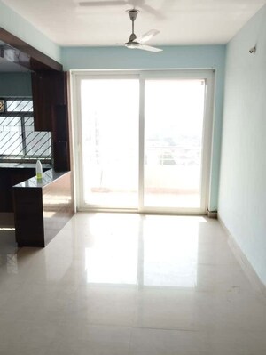  Apartment For Rent in Kokar