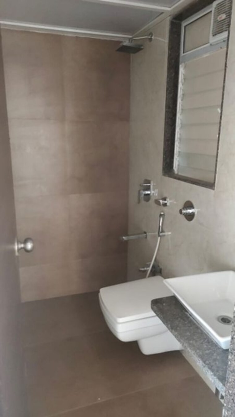 Bathroom, veena-serenity 3 Bedroom 890 Sq.Ft. Apartment In Chembur Mumbai 9830301