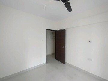 Room in 3 BHK Apartment at Veena Serenity, Chembur – for Rent