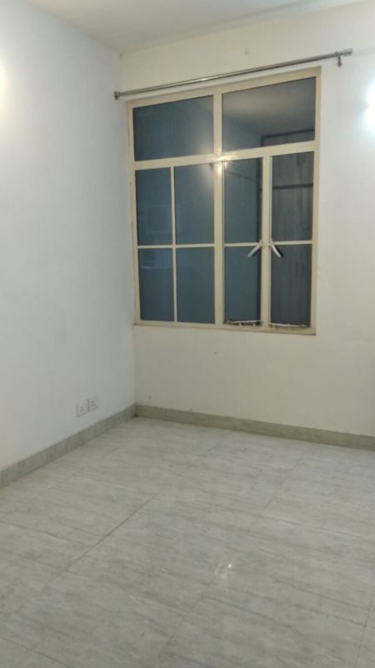 Room, signature-global-solera-2 2 Bedroom 489 Sq.Ft. Apartment In Sector 107 Gurgaon 9830928