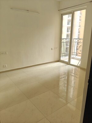 3 BHK Apartment For Rent in Prateek Grand City, Siddharth Vihar