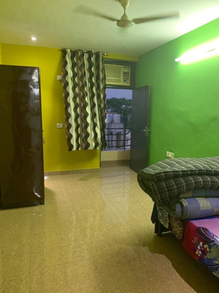 Bedroom, east of kailash 2 Bedroom 1000 Sq.Ft. Builder Floor In East Of Kailash Delhi 9831070
