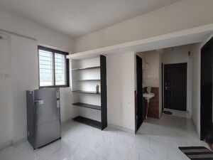 Room in 2 BHK Apartment at Vishal Nagar – for Rent