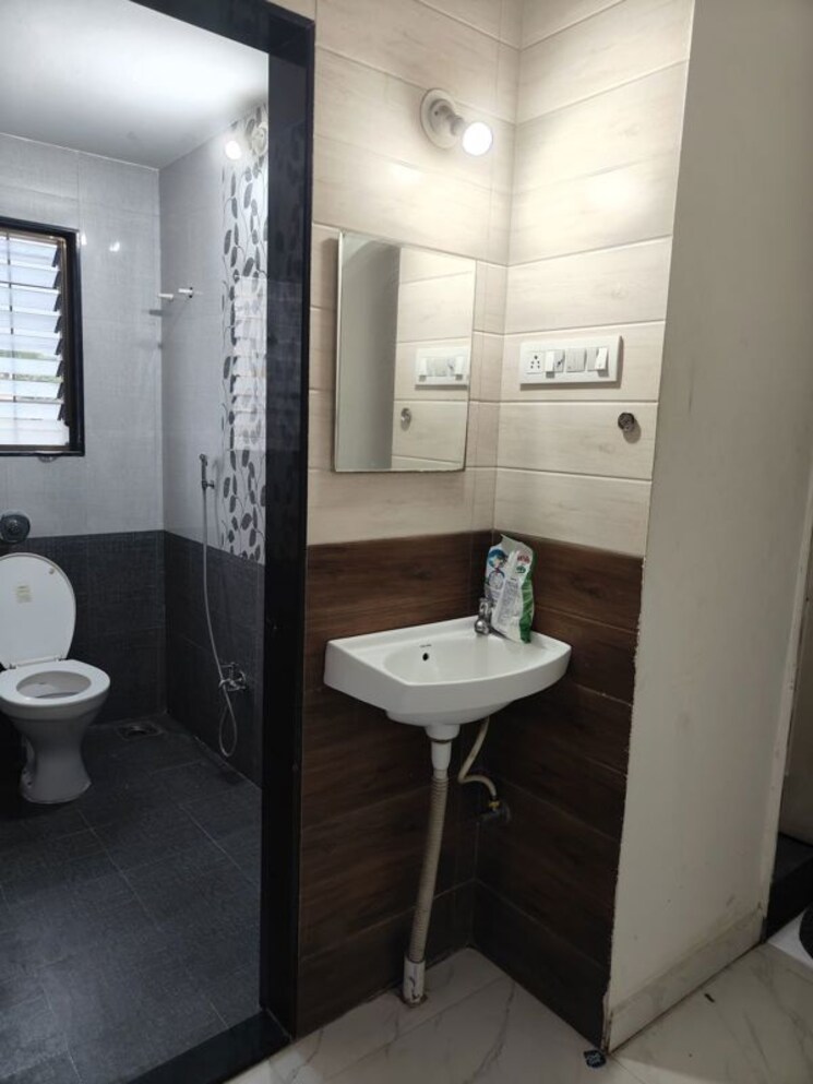 Bathroom, vishal nagar 2 Bedroom 1000 Sq.Ft. Apartment In Vishal Nagar Pune 9831077