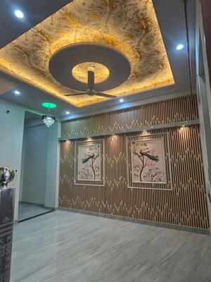 Room in 3 BHK Independent House at Hathroi – for Sale