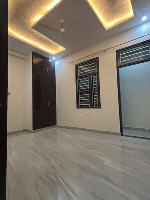 Room in 3 BHK Independent House at Hathroi – for Sale