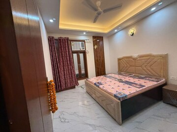 Bedroom in 1 BHK Builder Floor at Saket – for Rent