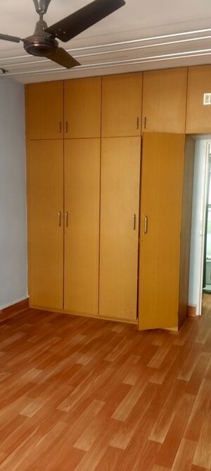 Room in 1 BHK Builder Floor at Prasad Park, Hingne Khurd – for Rent