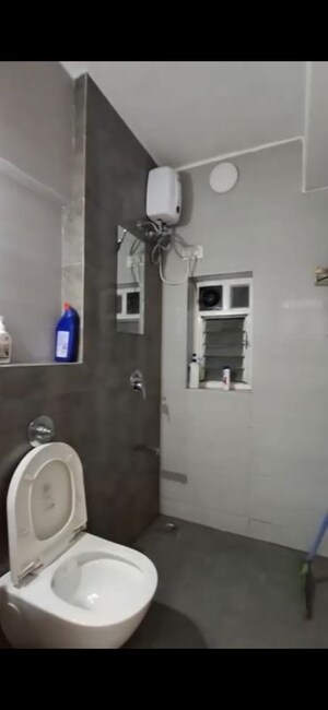 Furnished Amenities in 2 BHK Apartment at Dadar West – for Rent