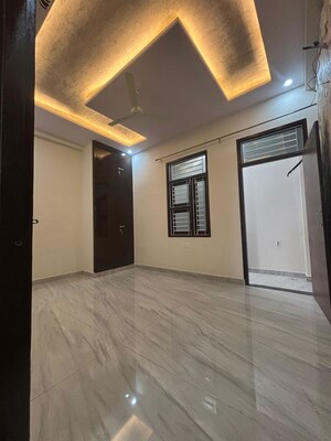 3 BHK Independent House For Sale in Hathroi
